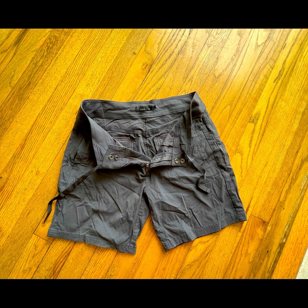 Prana hiking/active